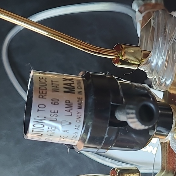 💋Lips Lamp - Picture 12 of 13